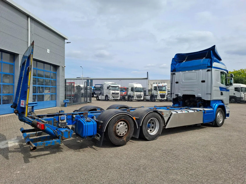 Scania R580 V8 / RETARDER / LIFT+LENKACHSE / FULL-AIR / PLATFORM 2000 KG / LEATHER / AIRCO / AUTOMATIC / EURO-6 / 2015 - Kabiinišassiiga veoauto: pilt 5 Scania R580 V8 / RETARDER / LIFT+LENKACHSE / FULL-AIR / PLATFORM 2000 KG / LEATHER / AIRCO / AUTOMATIC / EURO-6 / 2015 - Kabiinišassiiga veoauto: pilt 5