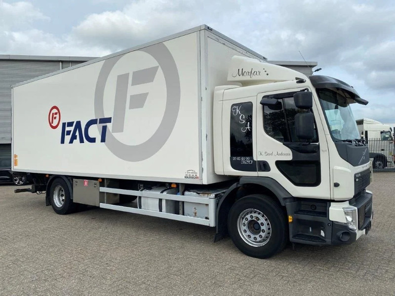 Volvo FE320 ONLY-463904-KM / CLOSED BOX / LOAD LIFT / AUTOMATIC / SIDE DOORS / EURO-6 / 2014 - Kasti veoauto: pilt 2 Volvo FE320 ONLY-463904-KM / CLOSED BOX / LOAD LIFT / AUTOMATIC / SIDE DOORS / EURO-6 / 2014 - Kasti veoauto: pilt 2
