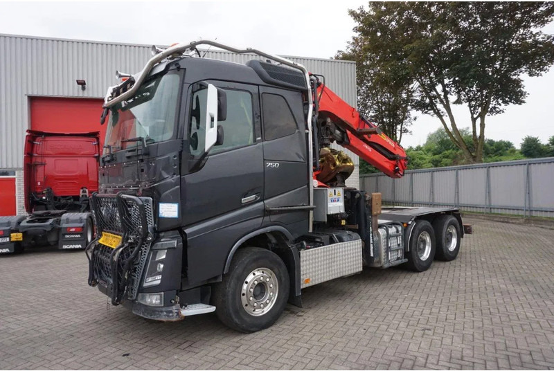 Volvo FH16-750 / ENGINE RUNNING / 6x4 / RETARDER / BIG AXLE / VEB+ / PALFINGER FD250 / EURO-6 / 2016 - Metsaveok, Kraanaga veoauto: pilt 2 Volvo FH16-750 / ENGINE RUNNING / 6x4 / RETARDER / BIG AXLE / VEB+ / PALFINGER FD250 / EURO-6 / 2016 - Metsaveok, Kraanaga veoauto: pilt 2