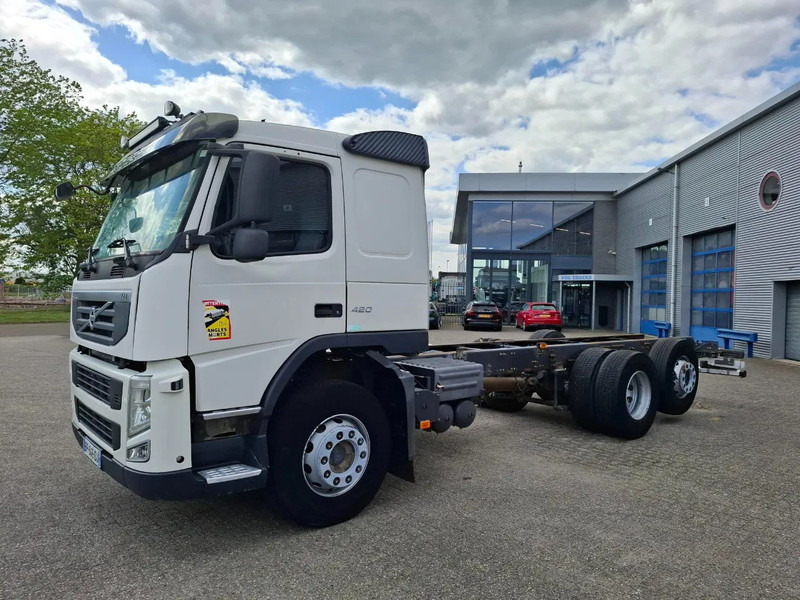 Volvo FM13-420 / VEB+ / LIFT+LENKACHSE / INLINER / AIRCO / AUTOMATIC / EURO-5 / 2011 - Kabiinišassiiga veoauto: pilt 1 Volvo FM13-420 / VEB+ / LIFT+LENKACHSE / INLINER / AIRCO / AUTOMATIC / EURO-5 / 2011 - Kabiinišassiiga veoauto: pilt 1