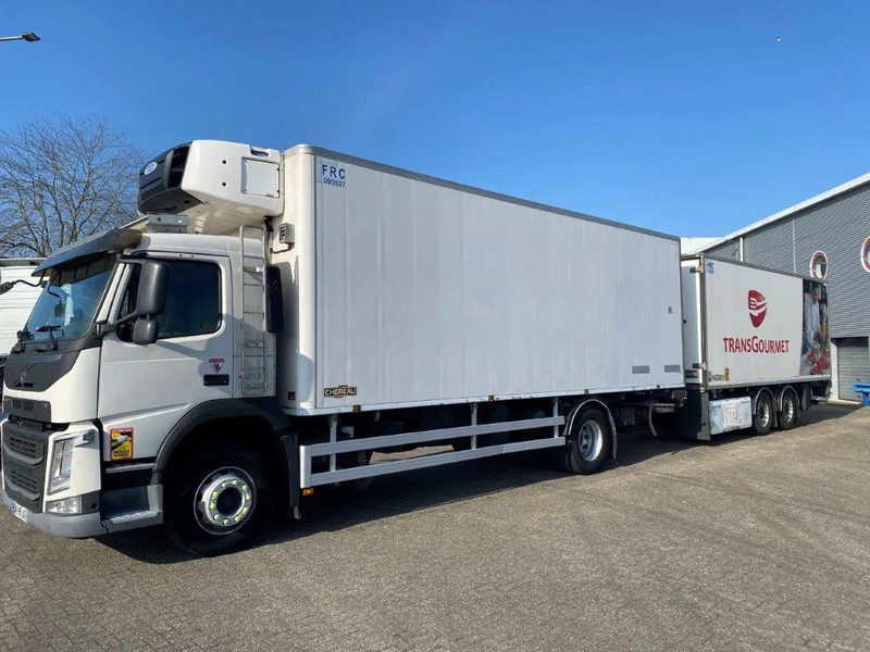 Volvo FM4-420 / COMPLETE COOL+FREEZE COMBI / CHEREAU / THROUGH-LOADING SYSTEM / 2XPLATFORM DHOLLANDIA / FREEZING LOCK / AUTOMATIC / EU - Külmutiga veoauto: pilt 1 Volvo FM4-420 / COMPLETE COOL+FREEZE COMBI / CHEREAU / THROUGH-LOADING SYSTEM / 2XPLATFORM DHOLLANDIA / FREEZING LOCK / AUTOMATIC / EU - Külmutiga veoauto: pilt 1