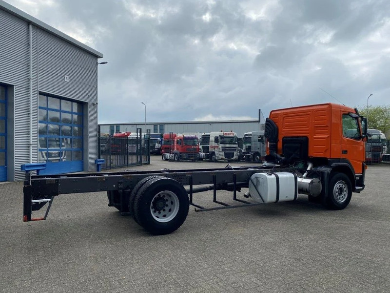 Volvo FM9-260 / HYDRAULICS / NL TRUCK / AUTOMATIC / EURO-3 / 2005 - Kabiinišassiiga veoauto: pilt 5 Volvo FM9-260 / HYDRAULICS / NL TRUCK / AUTOMATIC / EURO-3 / 2005 - Kabiinišassiiga veoauto: pilt 5