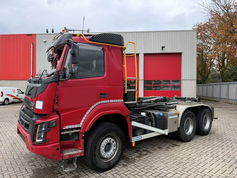 Volvo FMX4-500 / ENGINE RUNNING / VEB+ / 6X4 / BIG AXLE / AJK 20 TON HOOKLIFT / ONLY:276433 KM / AUTOMATIC / EURO-6 / 2020 - Konkstõstukiga veoauto: pilt 2 Volvo FMX4-500 / ENGINE RUNNING / VEB+ / 6X4 / BIG AXLE / AJK 20 TON HOOKLIFT / ONLY:276433 KM / AUTOMATIC / EURO-6 / 2020 - Konkstõstukiga veoauto: pilt 2