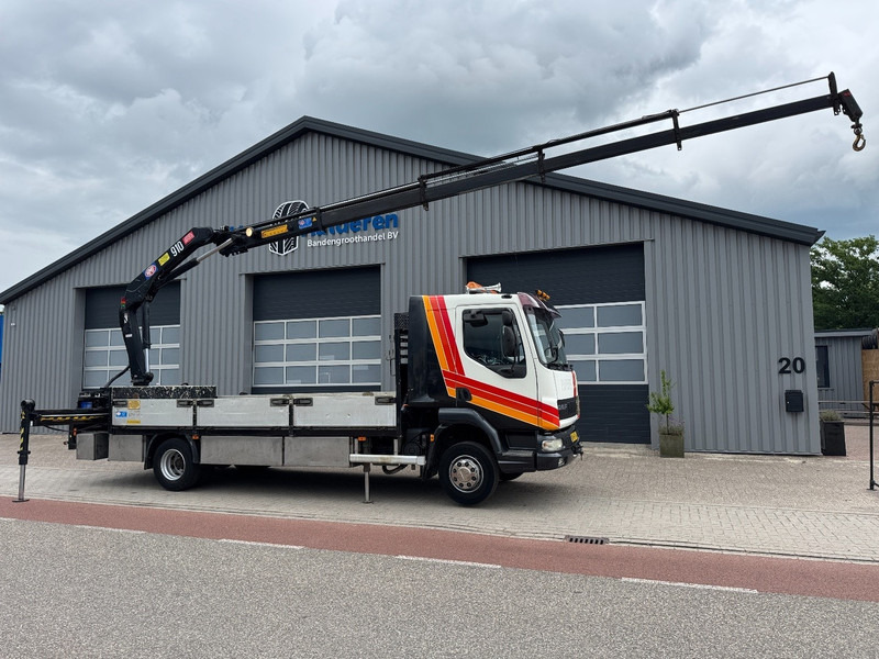 DAF LF45-220 HMF 910 K4 + 1 / Remote Control - Kraanaga veoauto: pilt 2 DAF LF45-220 HMF 910 K4 + 1 / Remote Control - Kraanaga veoauto: pilt 2