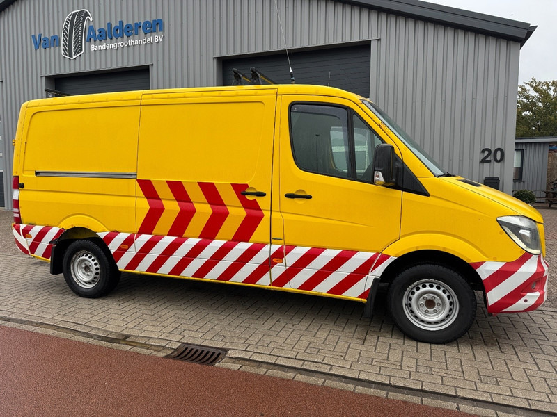 Mercedes-Benz 319 L2/H1 BF3 Begleit-/Convooi-/Begleiding-/Camper - Kaubik: pilt 2 Mercedes-Benz 319 L2/H1 BF3 Begleit-/Convooi-/Begleiding-/Camper - Kaubik: pilt 2