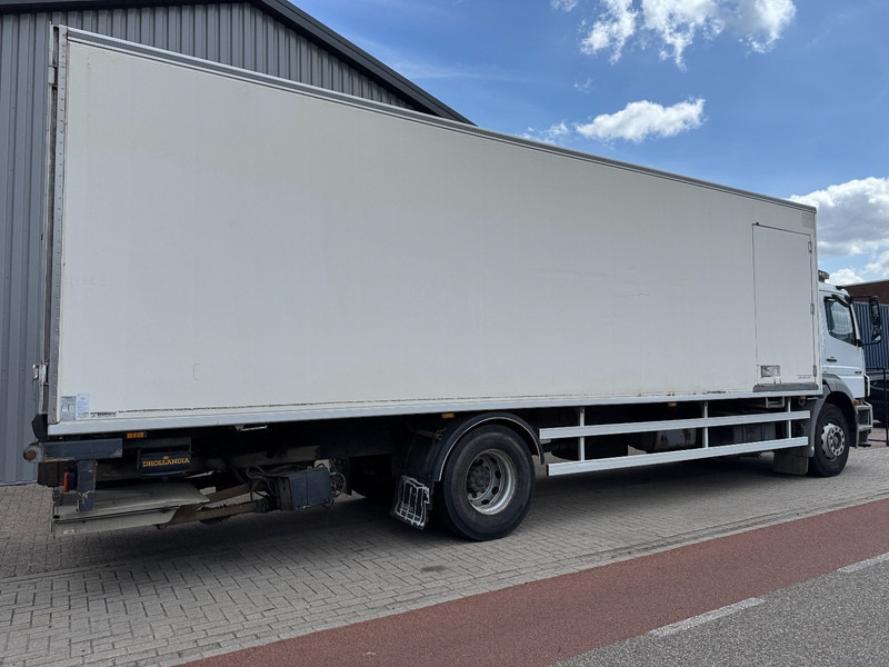 Mercedes-Benz Axor 1928, Chereau, Carrier 850 Easy Cold, Taillift - Külmutiga veoauto: pilt 3 Mercedes-Benz Axor 1928, Chereau, Carrier 850 Easy Cold, Taillift - Külmutiga veoauto: pilt 3