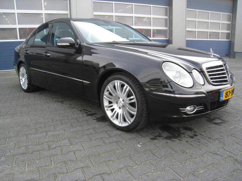 Mercedes-Benz E-Klasse 280 CDI, Sport - Sedaan: pilt 1 Mercedes-Benz E-Klasse 280 CDI, Sport - Sedaan: pilt 1
