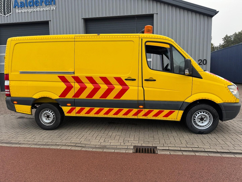 Mercedes-Benz Sprinter 316, Like new, BF3 Begleit- Escort- Convoi execptionnel, L2/H1 - Kaubik: pilt 2 Mercedes-Benz Sprinter 316, Like new, BF3 Begleit- Escort- Convoi execptionnel, L2/H1 - Kaubik: pilt 2