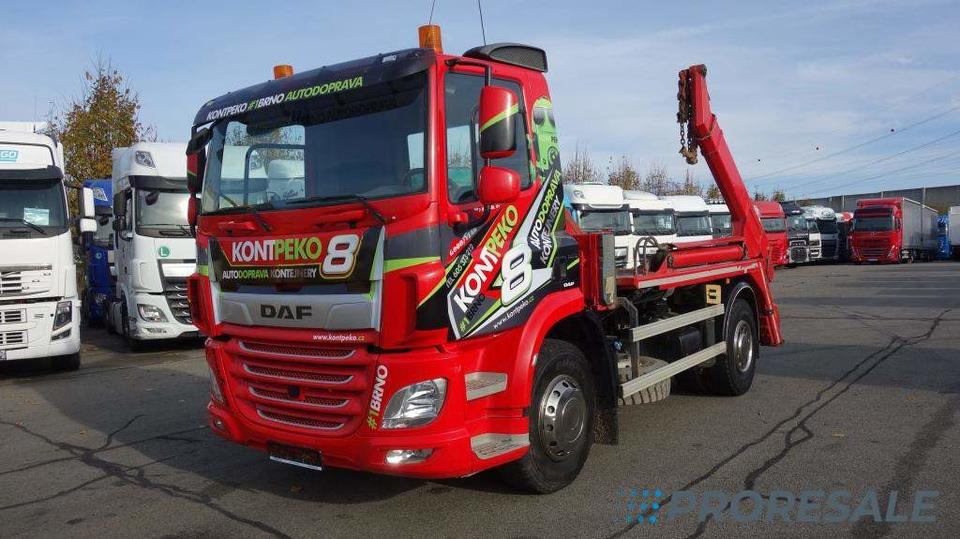 DAF CF 370 FA Day Cab EURO 6 řetězový nosič kontejnerů AK12 - Nöörtõstukiga veoauto: pilt 2 DAF CF 370 FA Day Cab EURO 6 řetězový nosič kontejnerů AK12 - Nöörtõstukiga veoauto: pilt 2
