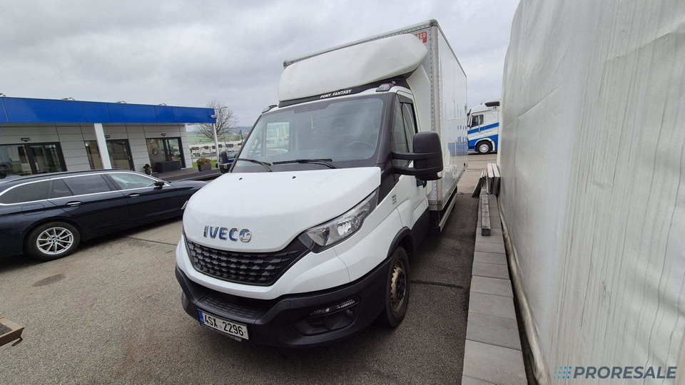 IVECO DAILY 35S16 skříň - 8 palet - Tarbesõiduk furgoon: pilt 2 IVECO DAILY 35S16 skříň - 8 palet - Tarbesõiduk furgoon: pilt 2
