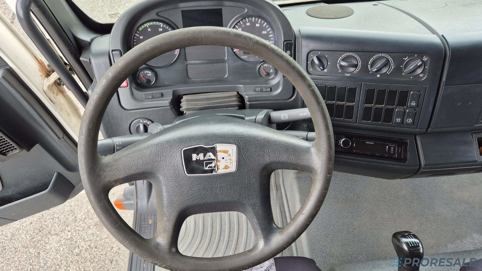 MAN TGL 12.180 4x2 BB EURO 3 - Hákový nosič kontejnerů - Konkstõstukiga veoauto: pilt 5 MAN TGL 12.180 4x2 BB EURO 3 - Hákový nosič kontejnerů - Konkstõstukiga veoauto: pilt 5