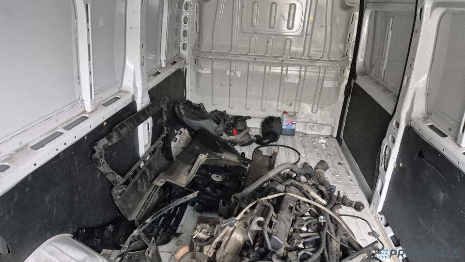 OPEL MOVANO 2,2 CDTi 121 kW - nepojízdný - demontovaný motor s převodovkou - Tarbesõiduk külmik: pilt 5 OPEL MOVANO 2,2 CDTi 121 kW - nepojízdný - demontovaný motor s převodovkou - Tarbesõiduk külmik: pilt 5