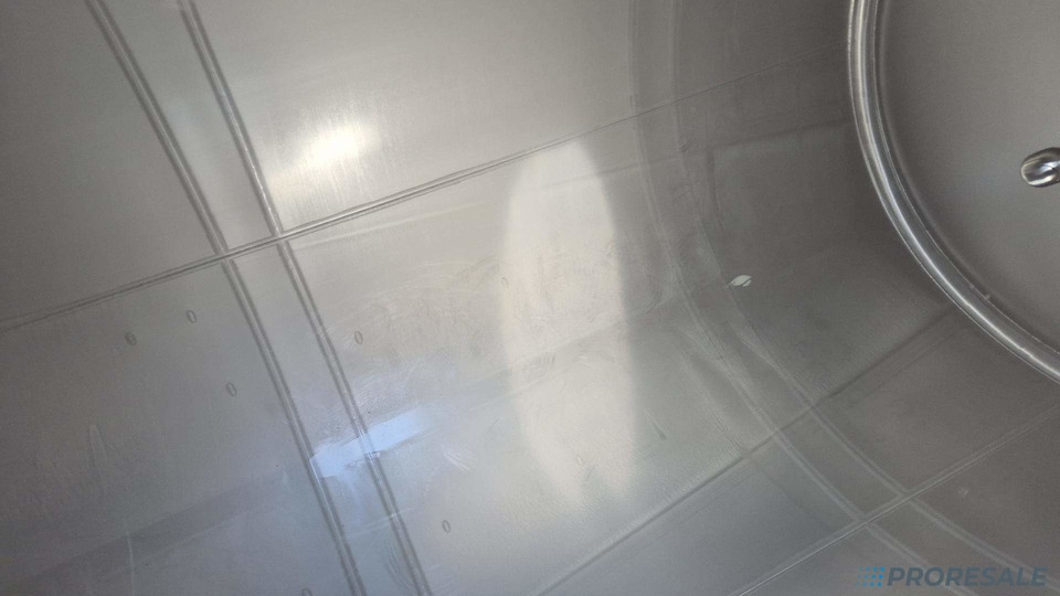 OSTATNÍ SEKA SPSTT/11C/38A1 - Potravinářská cisterna výpustná 31 m3 - 3 komory - Tsistern poolhaagis: pilt 5 OSTATNÍ SEKA SPSTT/11C/38A1 - Potravinářská cisterna výpustná 31 m3 - 3 komory - Tsistern poolhaagis: pilt 5