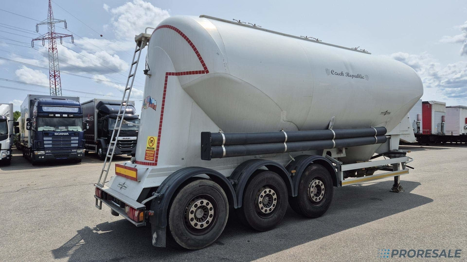 SPITZER SF 2737/2P - SILOCISTERNA 37 m3 - Silo poolhaagis: pilt 3 SPITZER SF 2737/2P - SILOCISTERNA 37 m3 - Silo poolhaagis: pilt 3