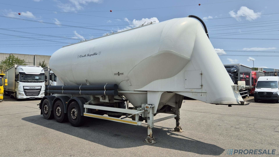 SPITZER SF 2737/2P - SILOCISTERNA 37 m3 - Silo poolhaagis: pilt 1 SPITZER SF 2737/2P - SILOCISTERNA 37 m3 - Silo poolhaagis: pilt 1