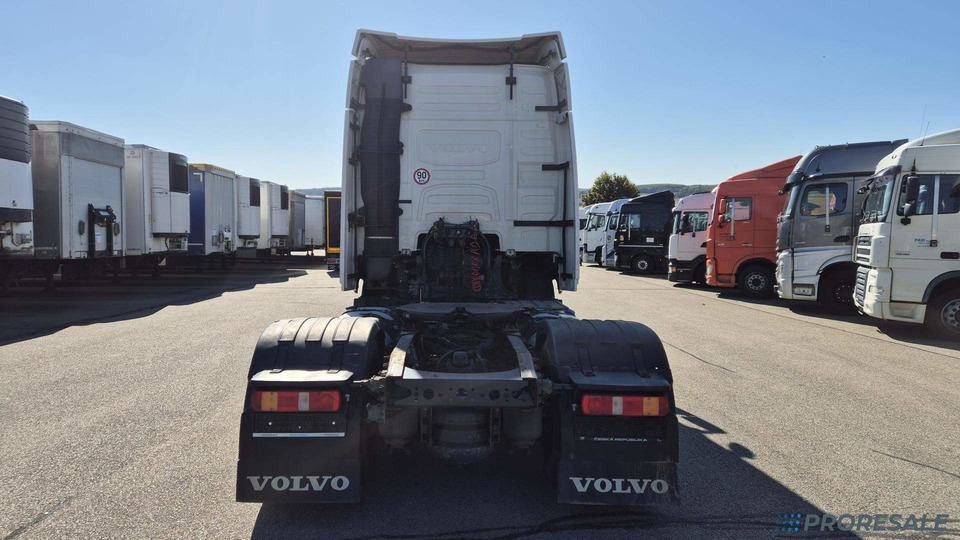 VOLVO FH 460 EURO 6 - Sadulveok: pilt 3 VOLVO FH 460 EURO 6 - Sadulveok: pilt 3