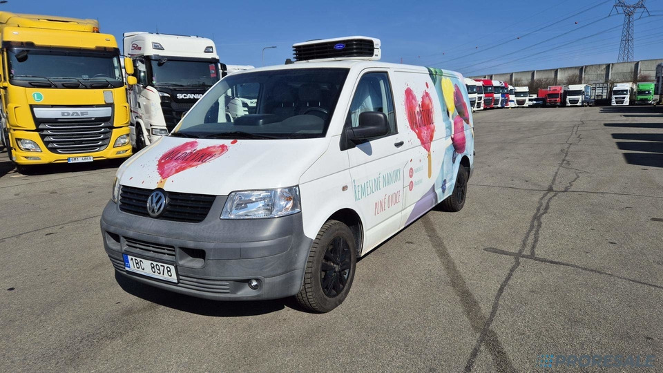 VOLKSWAGEN TRANSPORTER 2.5 TDi - nová mrazírenská vestavba + CARRIER XARIOS 230/12 V - vadný motor - Tarbesõiduk külmik: pilt 3 VOLKSWAGEN TRANSPORTER 2.5 TDi - nová mrazírenská vestavba + CARRIER XARIOS 230/12 V - vadný motor - Tarbesõiduk külmik: pilt 3