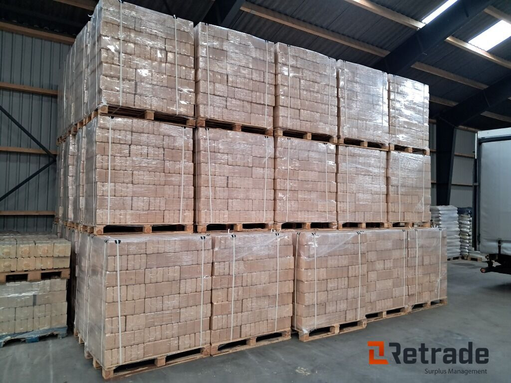 33 paller RUF træbriketter - Tööriist/ Seadmed: pilt 2 33 paller RUF træbriketter - Tööriist/ Seadmed: pilt 2