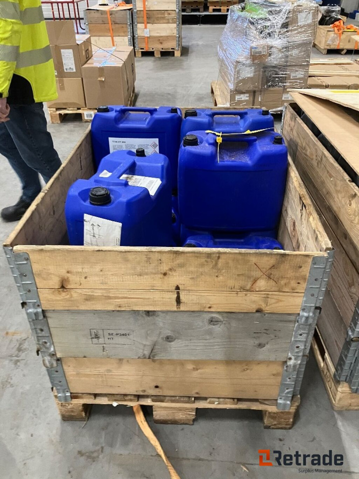 Diverse Olje 14 x 20 liter - Mootoriõli ja autohoolduse tooted: pilt 5 Diverse Olje 14 x 20 liter - Mootoriõli ja autohoolduse tooted: pilt 5