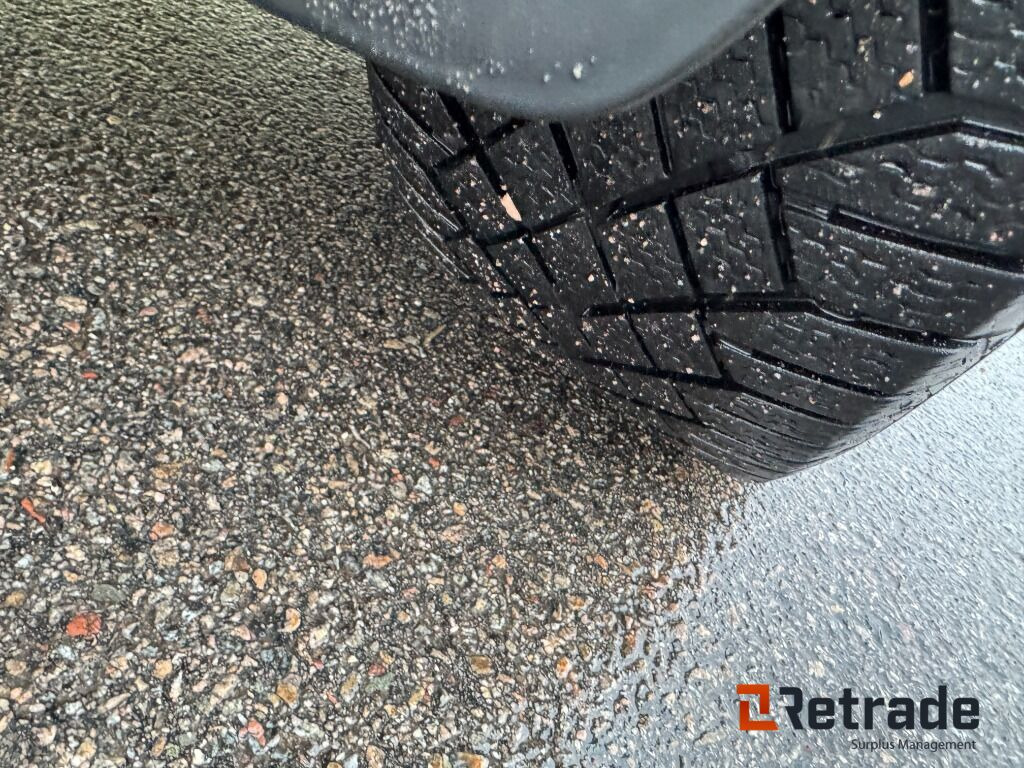 Auto Elbil Volvo  XC40 Recharge Core Edition: pilt 14