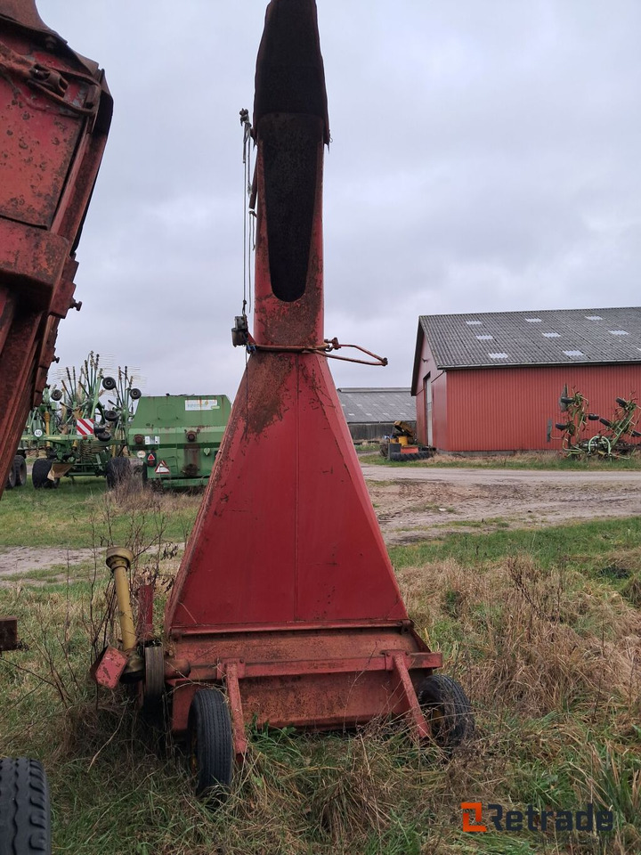 Grønthøster Taarup DM 1500 - Järelveetav koristusmasin: pilt 4 Grønthøster Taarup DM 1500 - Järelveetav koristusmasin: pilt 4