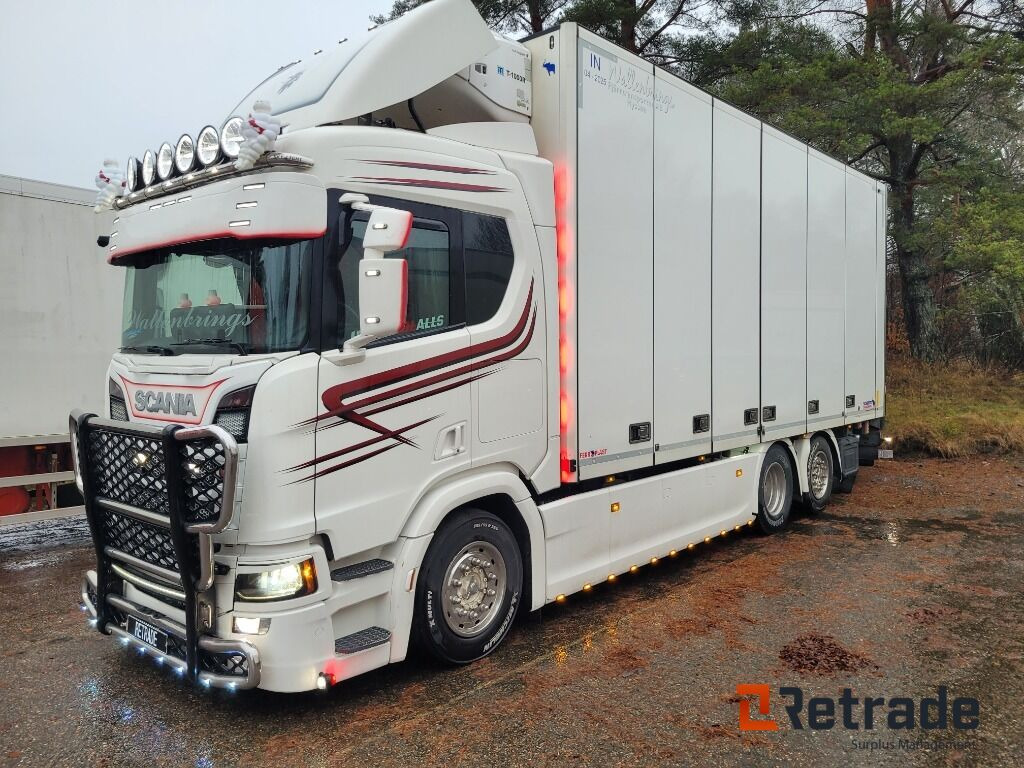 Kylbil Skåpbil med öppningsbar sida SCANIA NextGen R450 6x2*4 -2019 - Külmutiga veoauto: pilt 1 Kylbil Skåpbil med öppningsbar sida SCANIA NextGen R450 6x2*4 -2019 - Külmutiga veoauto: pilt 1