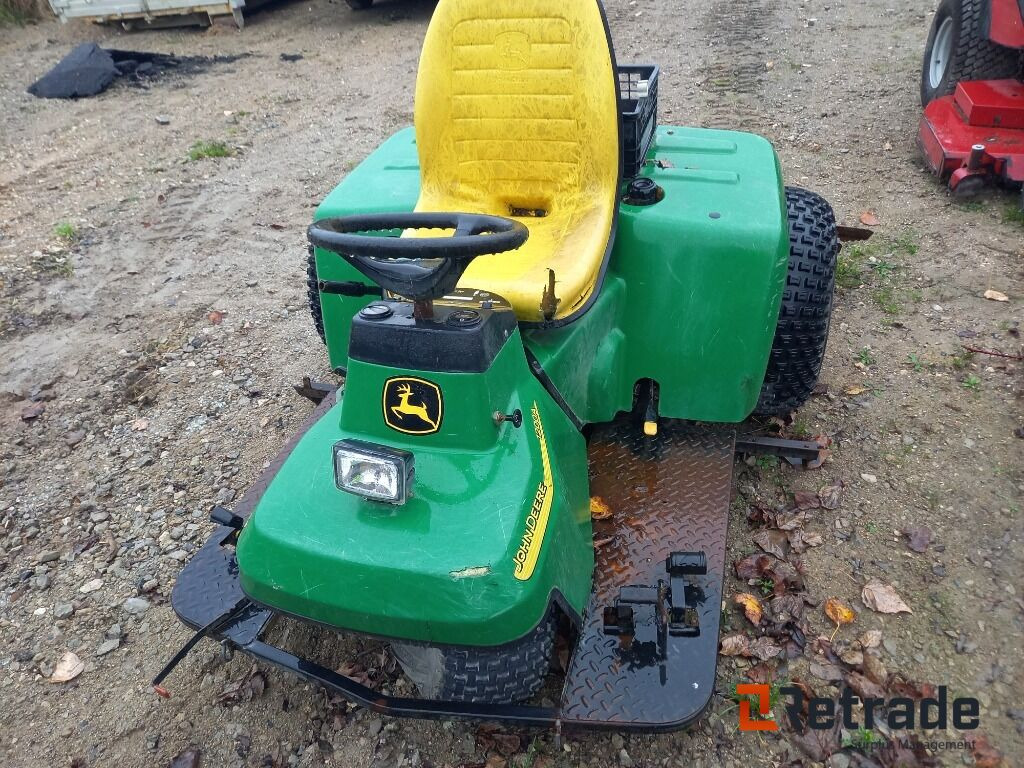 John Deere Redskabsbærer - Põllutööseade: pilt 2 John Deere Redskabsbærer - Põllutööseade: pilt 2