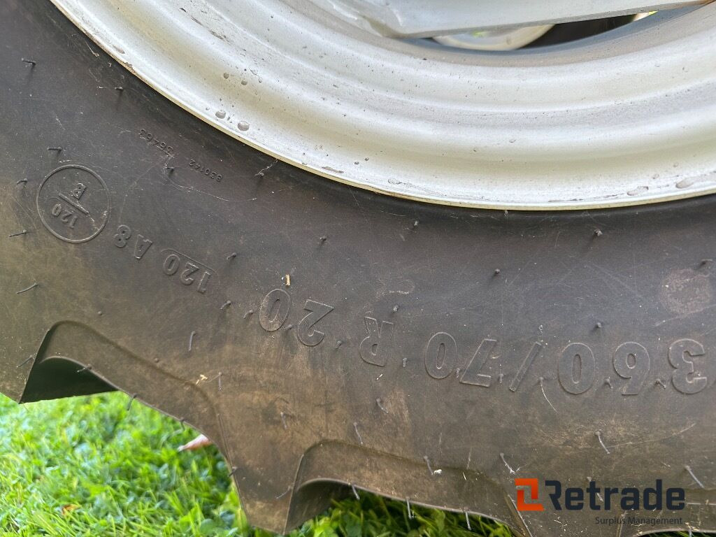 New Holland T4040 super steer traktor - Põllutööseade: pilt 3 New Holland T4040 super steer traktor - Põllutööseade: pilt 3