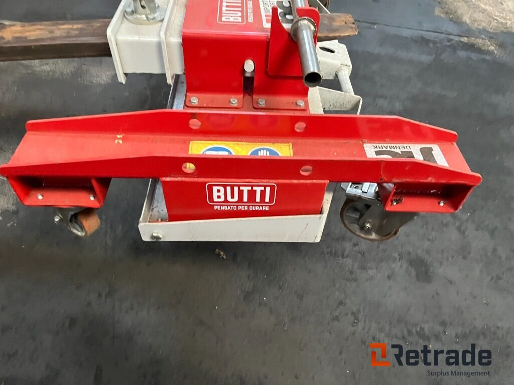 Forskelligt udstyr BUTTI Magnet til opsamling af jernspåner. - Tööstusmasin: pilt 4 Forskelligt udstyr BUTTI Magnet til opsamling af jernspåner. - Tööstusmasin: pilt 4