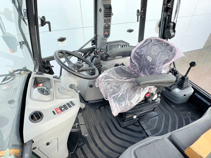 Case 570SV 4WD - 4/1 Bucket / Telescopic Boom / AC - Ekskavaator-laadur: pilt 5 Case 570SV 4WD - 4/1 Bucket / Telescopic Boom / AC - Ekskavaator-laadur: pilt 5