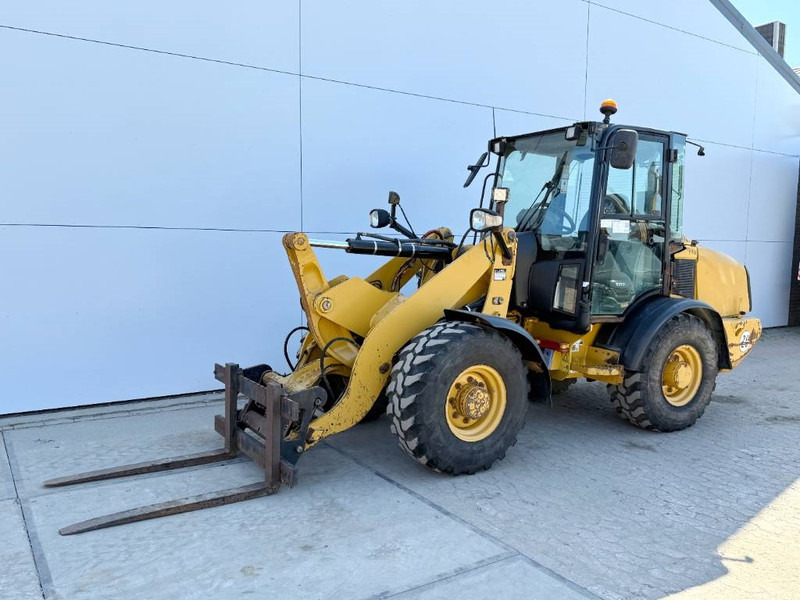 Cat 906H - Auto Greasing / Quick Coupler - Rataslaadur: pilt 2 Cat 906H - Auto Greasing / Quick Coupler - Rataslaadur: pilt 2