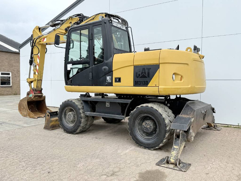 Cat M313D - Triple Boom / Quick Coupler / Camera - Ratastel ekskavaator: pilt 3 Cat M313D - Triple Boom / Quick Coupler / Camera - Ratastel ekskavaator: pilt 3