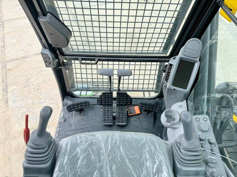 Lintekskavaator Hitachi ZX220LC-5G / 2025 ULTRA MODEL / ISUZU ENGINE: pilt 8