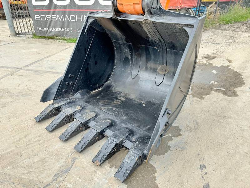 Lintekskavaator Hitachi ZX220LC-5G / 2025 ULTRA MODEL / ISUZU ENGINE: pilt 11