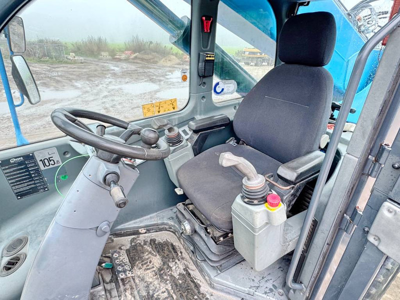 Teleskooplaadur MAGNI RTH5.21 - Remote Control / 4 Wheel Steering: pilt 6