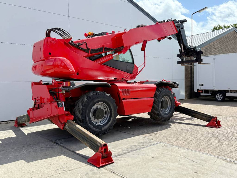 Manitou MRT2150+ Privilege - Remote Control / 4x4x4 / AC - Teleskooplaadur: pilt 4 Manitou MRT2150+ Privilege - Remote Control / 4x4x4 / AC - Teleskooplaadur: pilt 4