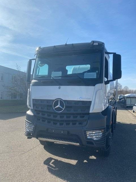 Mercedes Arocs 4145 - Autobetoonisegisti: pilt 3 Mercedes Arocs 4145 - Autobetoonisegisti: pilt 3