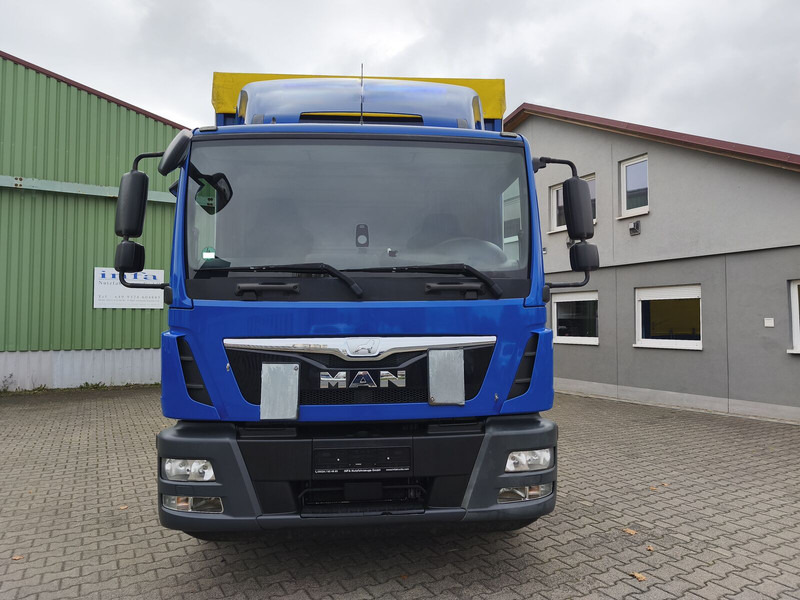 MAN TGM 15.250 Plane Gardine Euro 6 4x2 AHK LBW (39) - Tent veoauto: pilt 3 MAN TGM 15.250 Plane Gardine Euro 6 4x2 AHK LBW (39) - Tent veoauto: pilt 3
