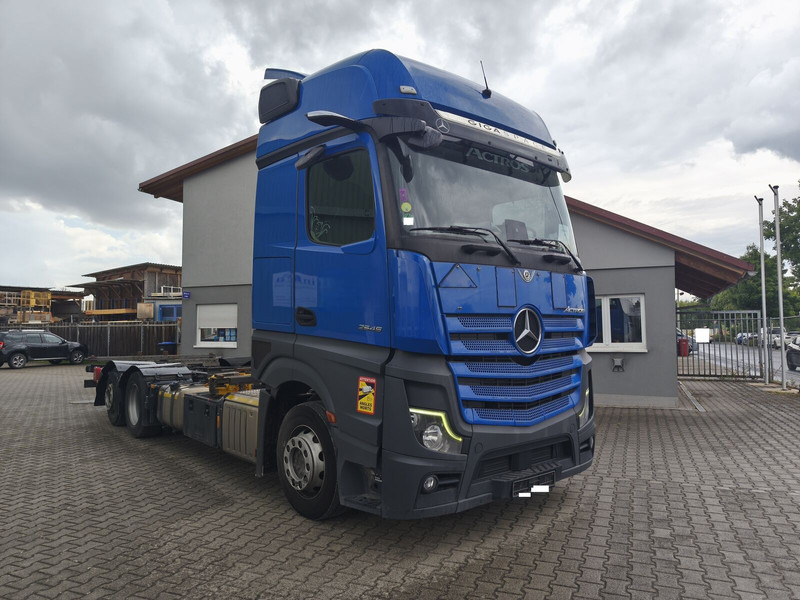 Mercedes-Benz Actros 2545 BDF - Kabiinišassiiga veoauto: pilt 2 Mercedes-Benz Actros 2545 BDF - Kabiinišassiiga veoauto: pilt 2