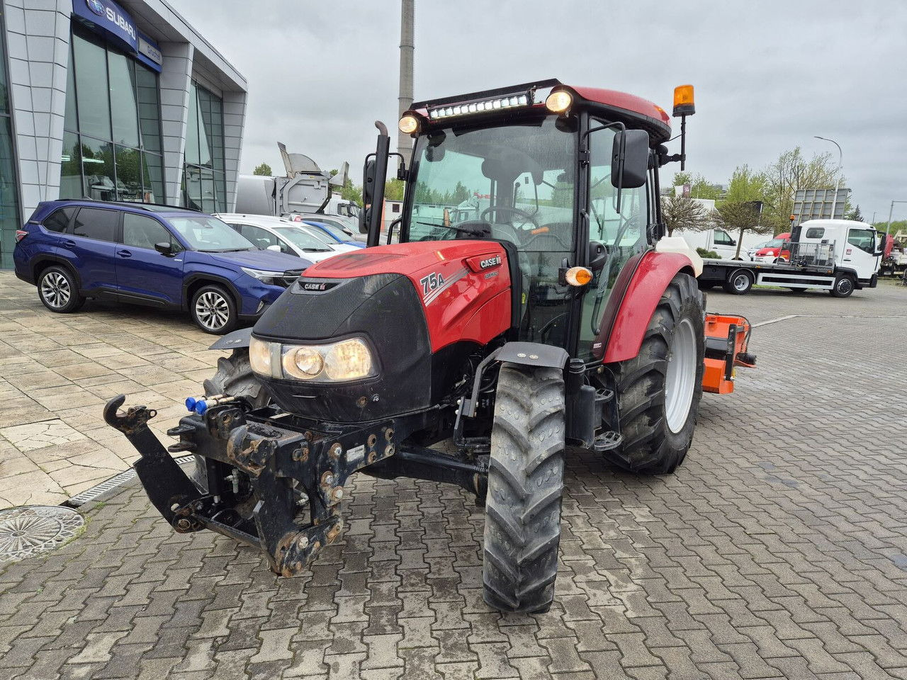Case IH Farmall 75 / 2022 / Only 1853 MTH / Sweeper + Plow Extra / 1 OWN - Traktor: pilt 2 Case IH Farmall 75 / 2022 / Only 1853 MTH / Sweeper + Plow Extra / 1 OWN - Traktor: pilt 2