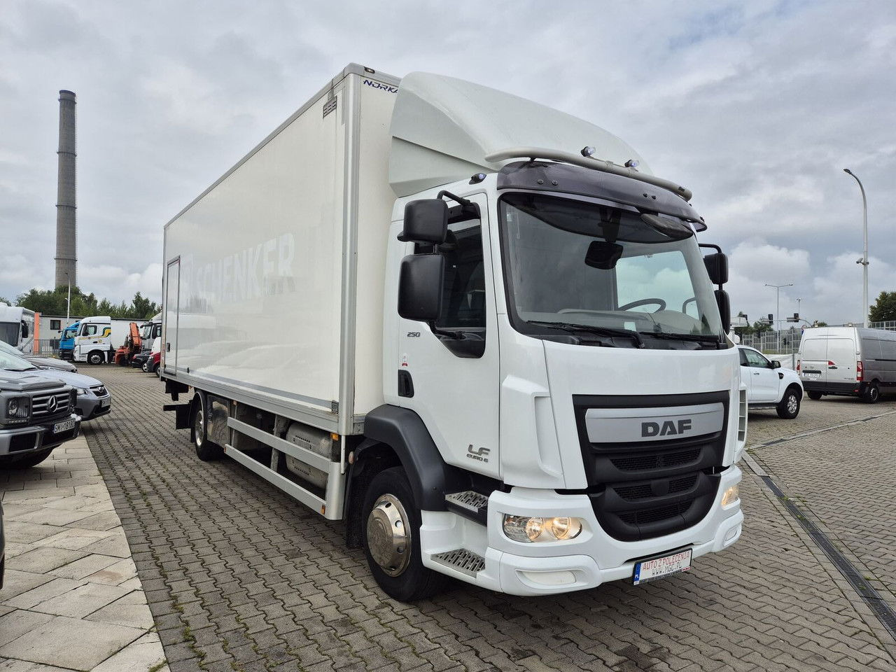 DAF LF 250 FA / Euro 6 / 18 EP / 3 Seats / 1 Owner - Kasti veoauto: pilt 4 DAF LF 250 FA / Euro 6 / 18 EP / 3 Seats / 1 Owner - Kasti veoauto: pilt 4