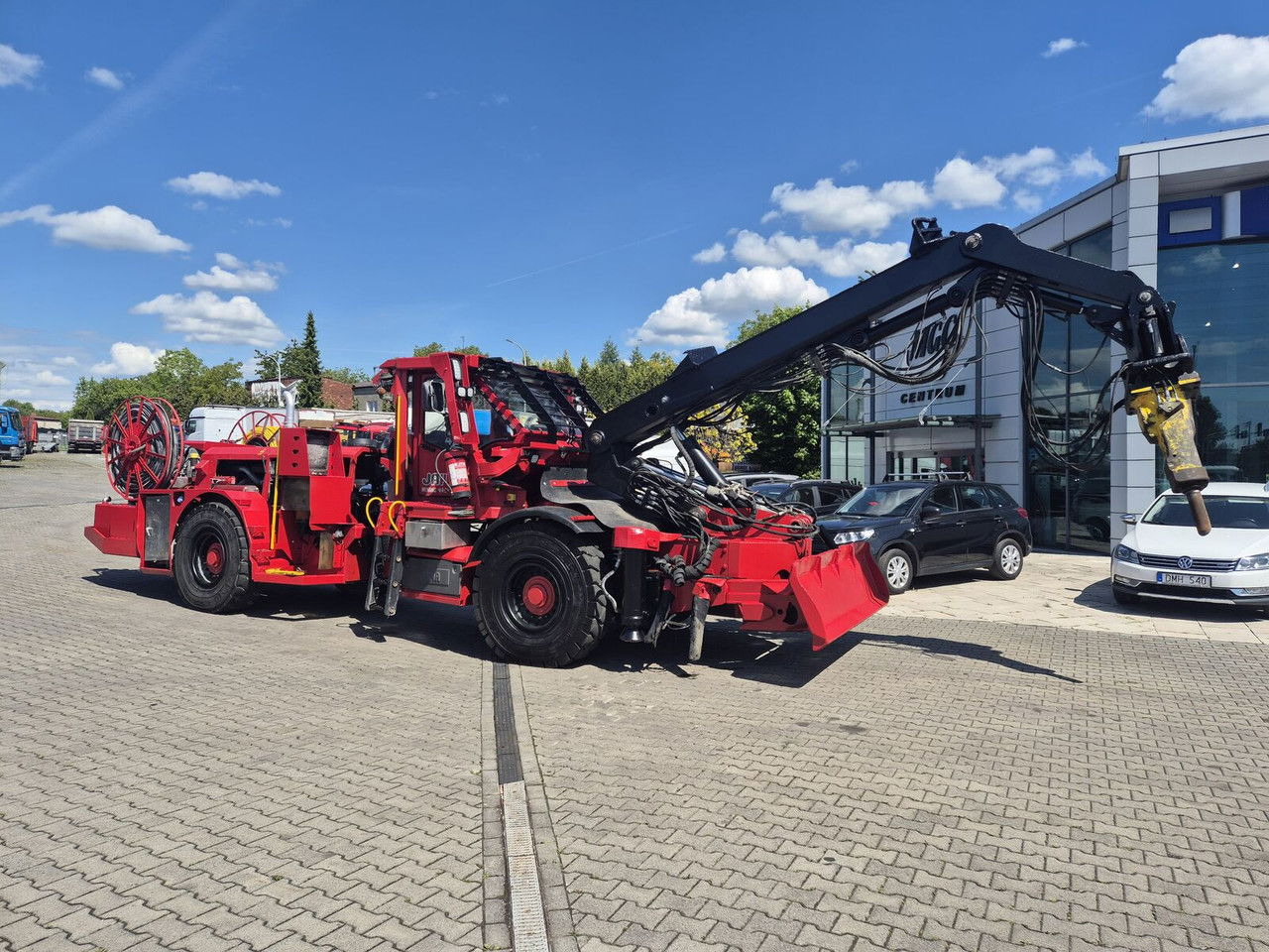Diversen SBU8000 / Scaler / Epiroc Hammer / Serviced Jama SBU8000 / Scaler / Epi Diversen SBU8000 / Scaler / Epiroc Hammer / Serviced Jama SBU8000 / Scaler / Epiroc Hammer / Serviced - Kaevandusseadmed: pilt 2 Diversen SBU8000 / Scaler / Epiroc Hammer / Serviced Jama SBU8000 / Scaler / Epi Diversen SBU8000 / Scaler / Epiroc Hammer / Serviced Jama SBU8000 / Scaler / Epiroc Hammer / Serviced - Kaevandusseadmed: pilt 2