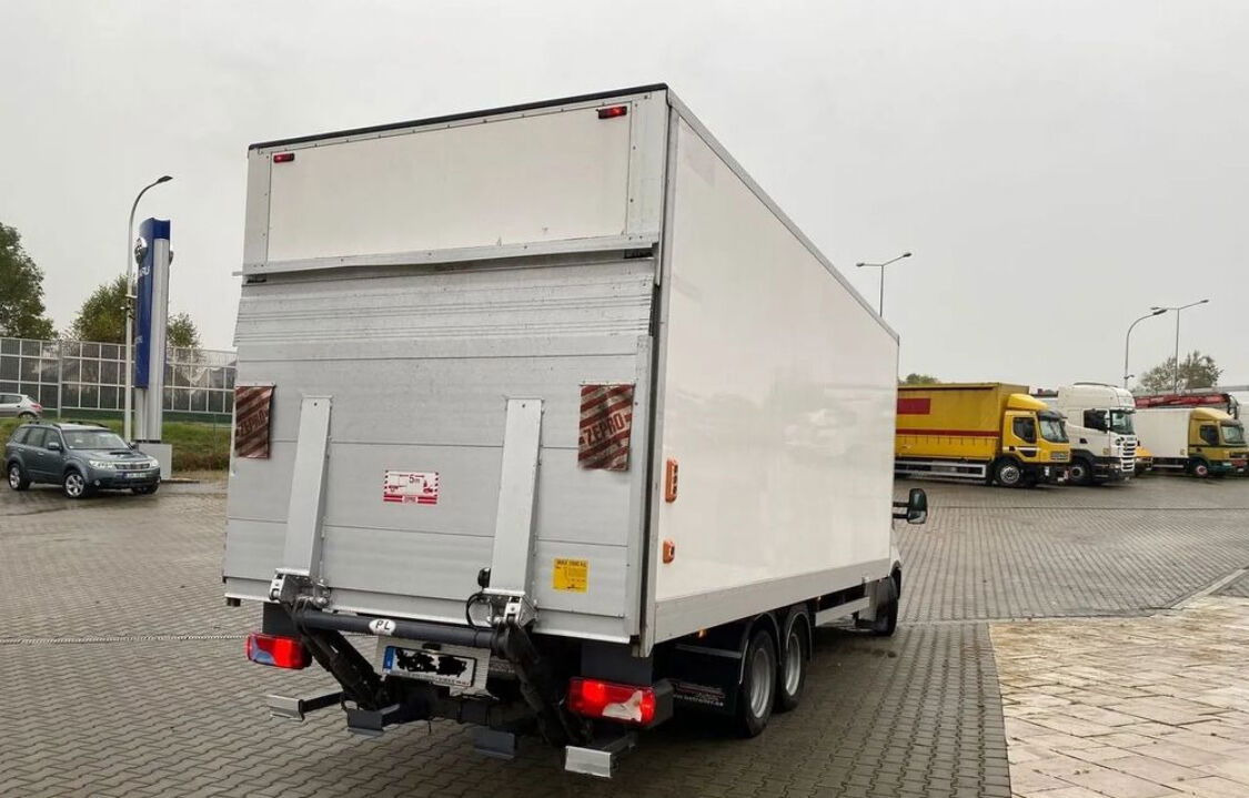 Iveco Daily 35C18 35C180 / Container / Veldhuizen Trailer / KAT. B+E - Tarbesõiduk furgoon: pilt 5 Iveco Daily 35C18 35C180 / Container / Veldhuizen Trailer / KAT. B+E - Tarbesõiduk furgoon: pilt 5