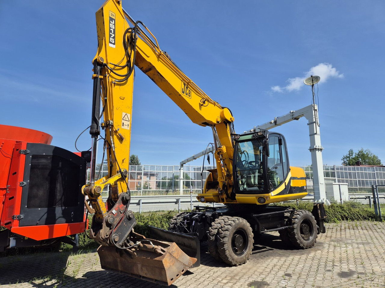 JCB JS 175 W / NEW Tire / 1 Owner / Serviced - Ratastel ekskavaator: pilt 1 JCB JS 175 W / NEW Tire / 1 Owner / Serviced - Ratastel ekskavaator: pilt 1