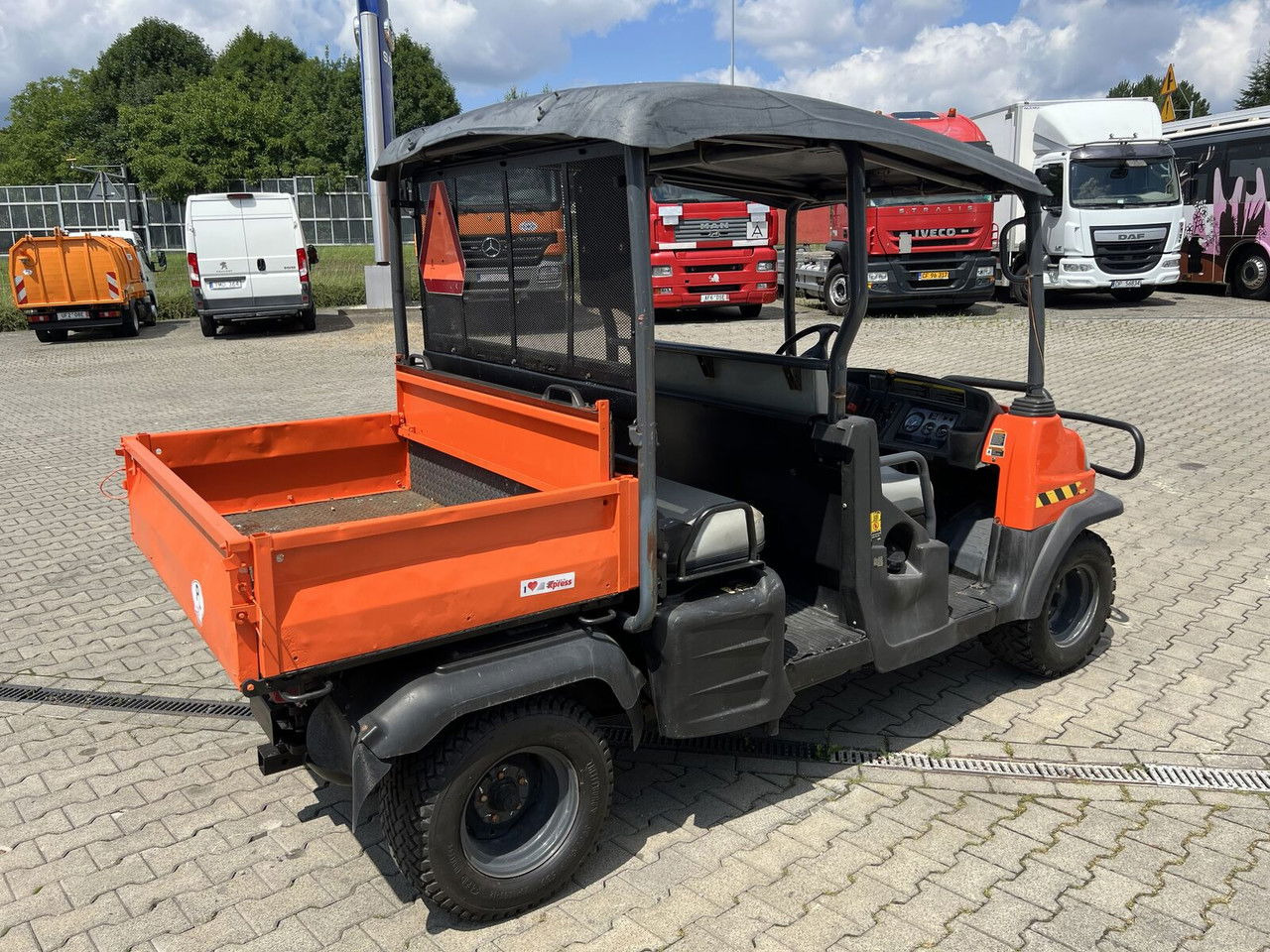 Kubota RTV 1140 / Double cabin + tipper/ 4X4 / Chepper P RTV 1140 / Double cabin + tipper/ 4X4 / Chepper Price - ATV: pilt 4 Kubota RTV 1140 / Double cabin + tipper/ 4X4 / Chepper P RTV 1140 / Double cabin + tipper/ 4X4 / Chepper Price - ATV: pilt 4