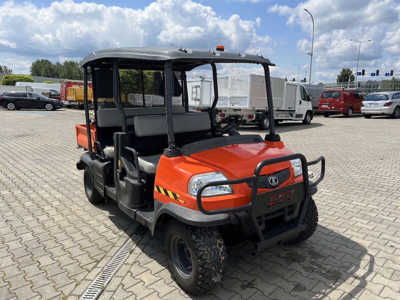 Kubota RTV 1140 / Double cabin + tipper/ 4X4 / Chepper P RTV 1140 / Double cabin + tipper/ 4X4 / Chepper Price - ATV: pilt 2 Kubota RTV 1140 / Double cabin + tipper/ 4X4 / Chepper P RTV 1140 / Double cabin + tipper/ 4X4 / Chepper Price - ATV: pilt 2