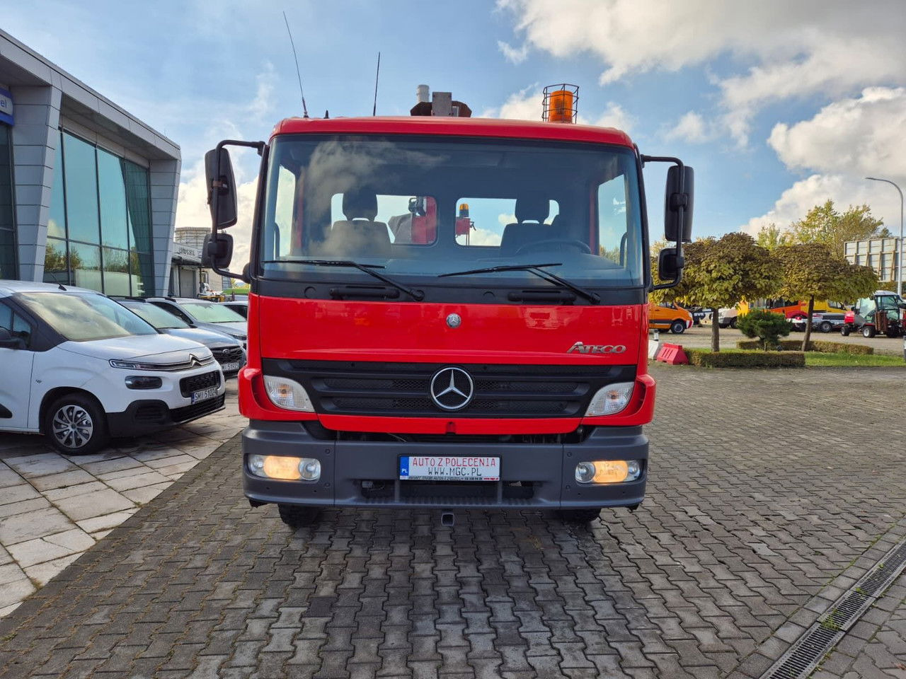 Mercedes-Benz Atego 918 4x4 / 16 M Lift / Serviced - Veoautolt tõusev platvorm: pilt 4 Mercedes-Benz Atego 918 4x4 / 16 M Lift / Serviced - Veoautolt tõusev platvorm: pilt 4