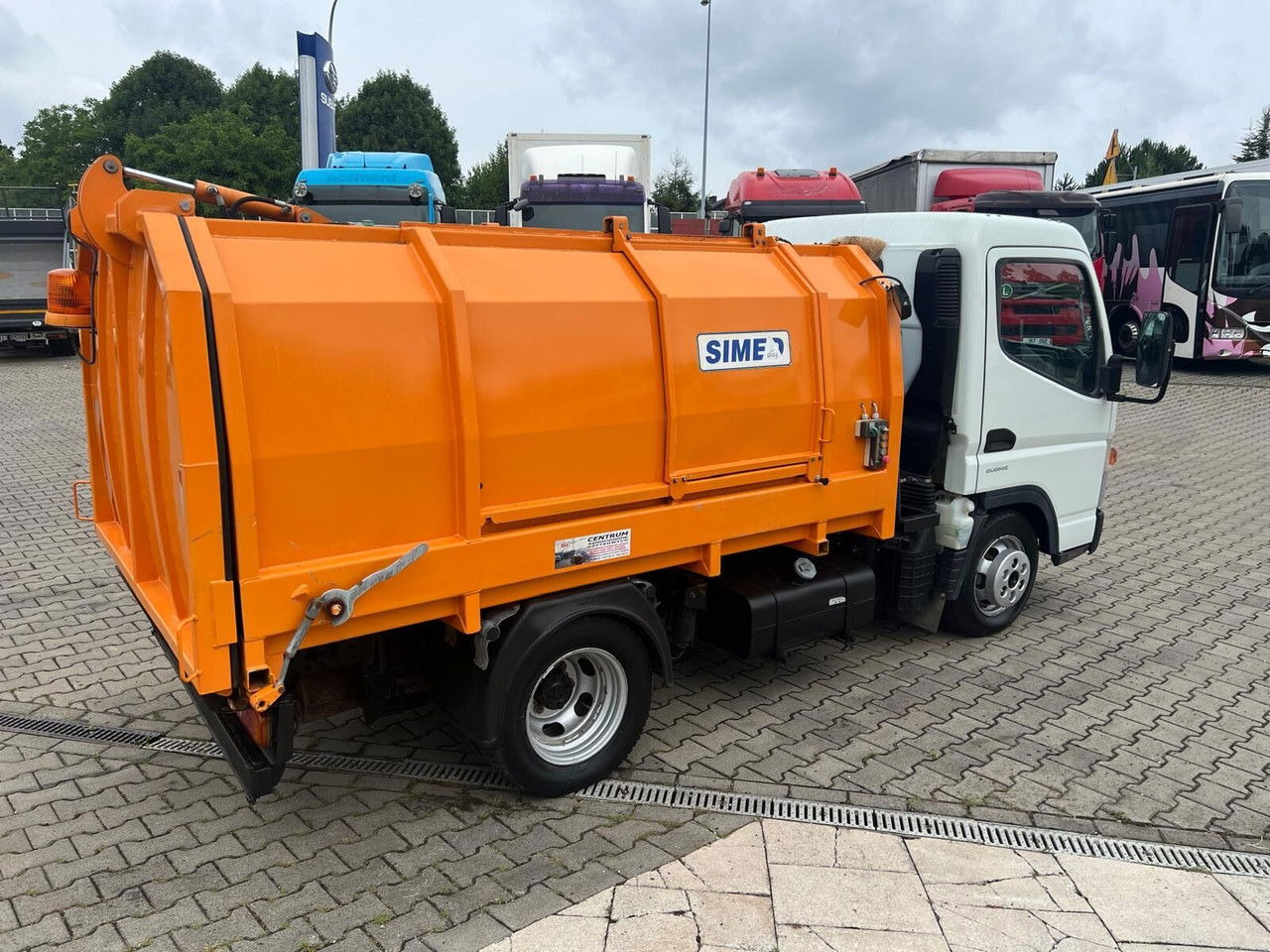Mitsubishi Canter Fuso 3S13 AMT / Presscontainer / LOW KM / Super Condition - Prügiauto: pilt 4 Mitsubishi Canter Fuso 3S13 AMT / Presscontainer / LOW KM / Super Condition - Prügiauto: pilt 4