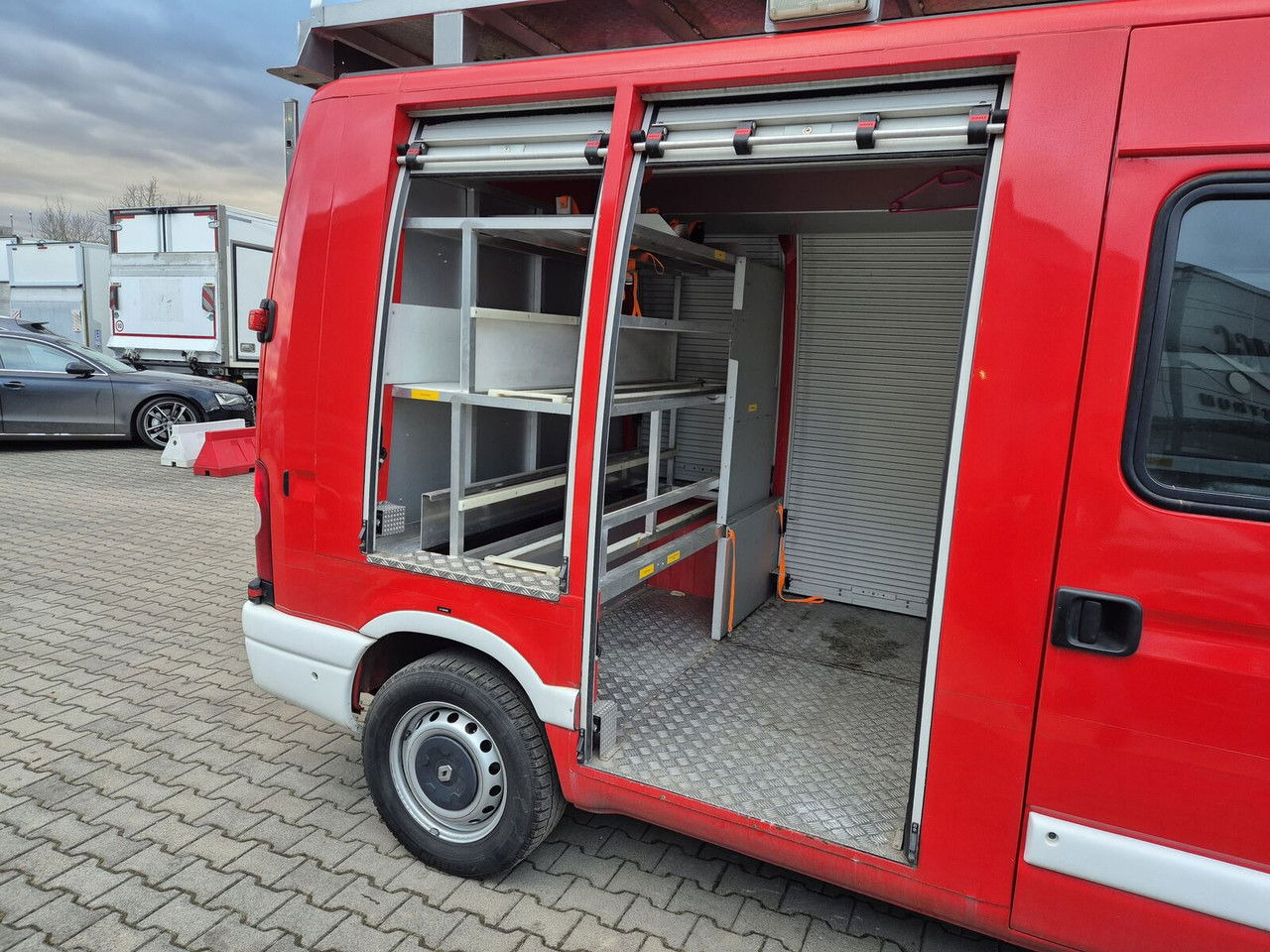 Tuletõrjeauto Renault Master 2.5 DCi / Only 25TKM / Like NEW / WE Have 3 THE Same: pilt 21