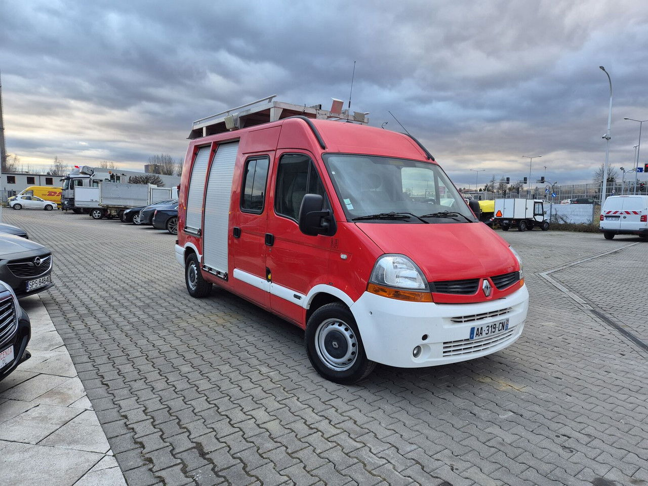 Renault Master 2.5 DCi / Only 25TKM / Like NEW / WE Have 3 THE Same Renault Master 2.5 DCi / Only 25TKM / Like NEW / WE Have 3 THE Same - Tuletõrjeauto: pilt 5 Renault Master 2.5 DCi / Only 25TKM / Like NEW / WE Have 3 THE Same Renault Master 2.5 DCi / Only 25TKM / Like NEW / WE Have 3 THE Same - Tuletõrjeauto: pilt 5